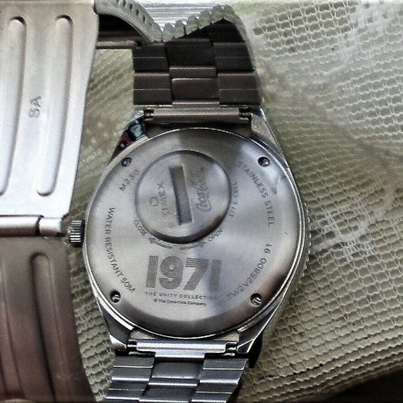 Timex Q Coca Cola 1971 Unity Collection 38mm Stainless Steel Peace Wristwatch - Picture 4 of 9